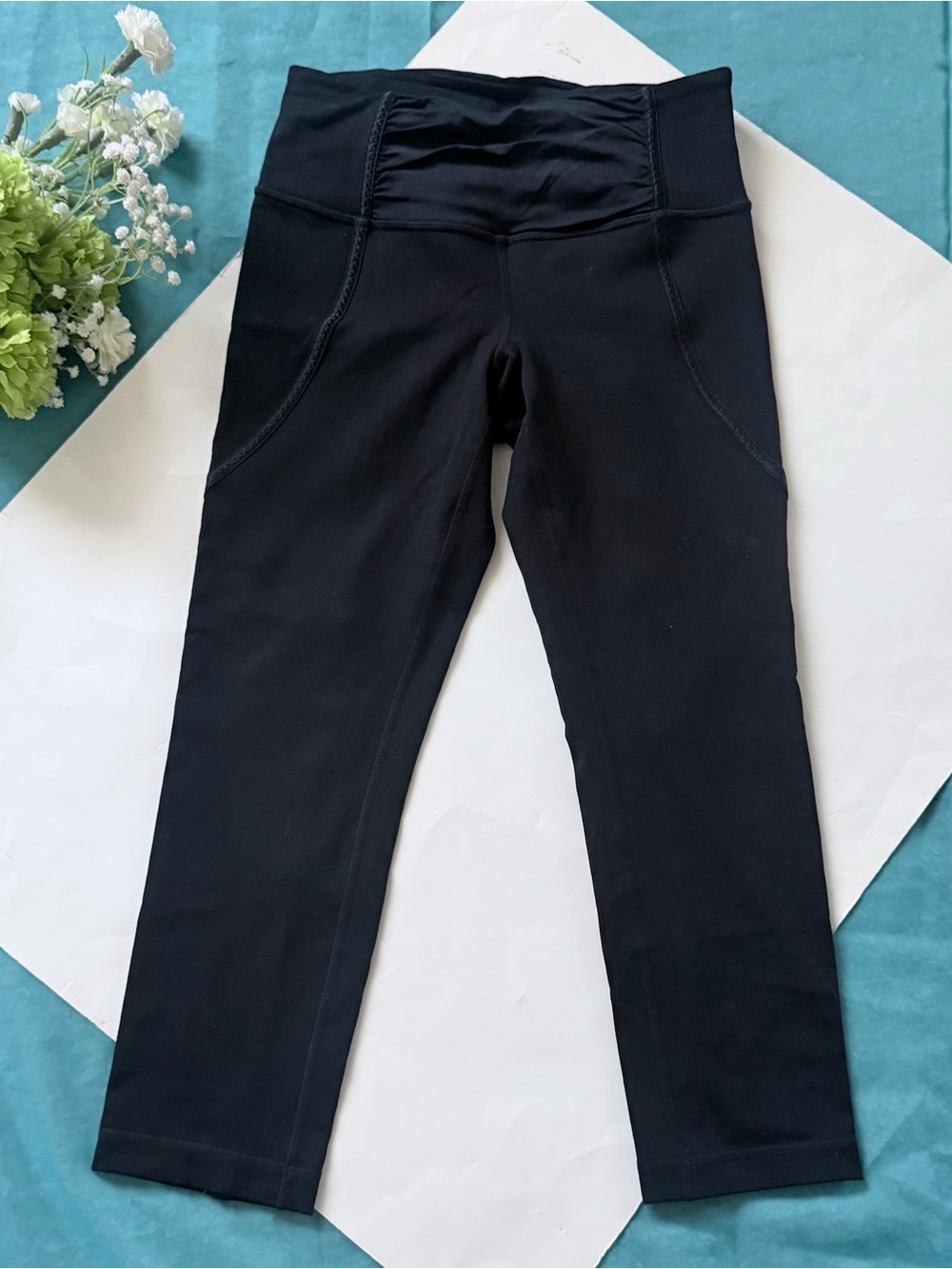 Lululemon women’s Black Active Leggings